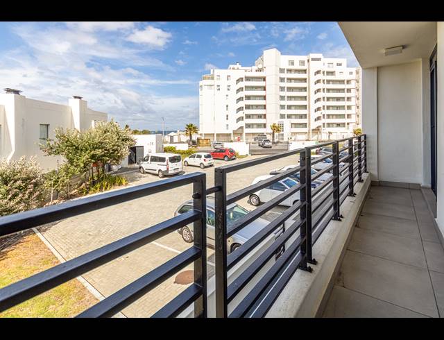2 BEDROOM APARTMENT SOLD IN BLOUBERGRANT